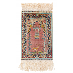Signed Silk Hereke Özipek (15 x 15 knots per sq cm)