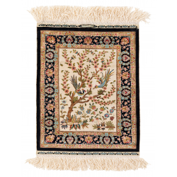 Signed Silk Hereke Özipek (13 x 13 knots per sq cm)