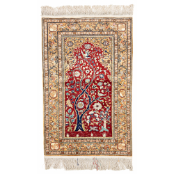 Silk Kayseri Prayer Rug (8 x 8 knots per sq cm)